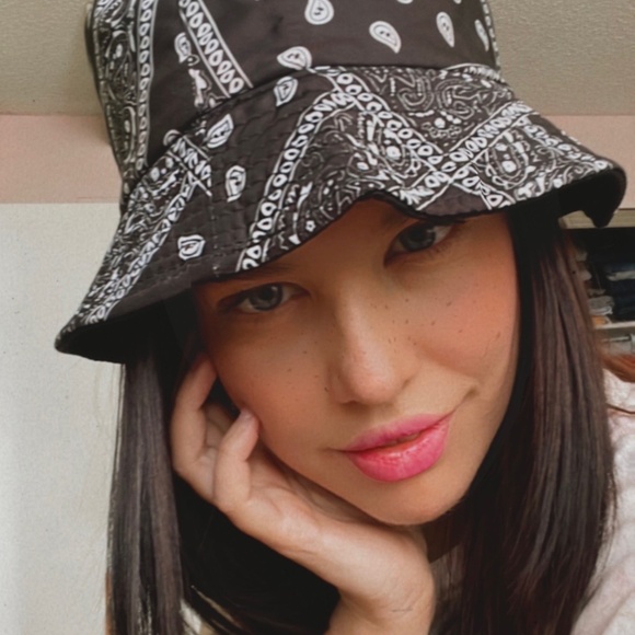 Bandana Bucket Hat from Italy - Picture 1 of 5